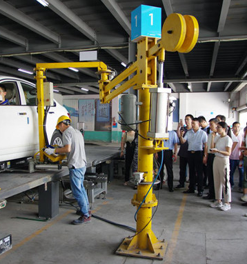 工信部赴杭州伯坦 調(diào)研“車電分離、分箱換電”生態(tài)
